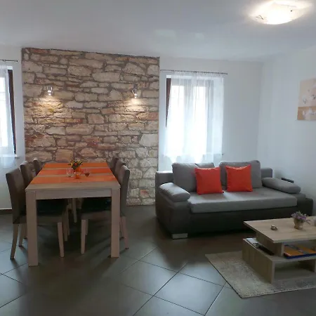 Apartamento In Istrien 34795 *
